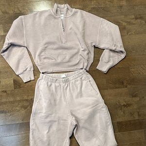 aritzia sweatsuit